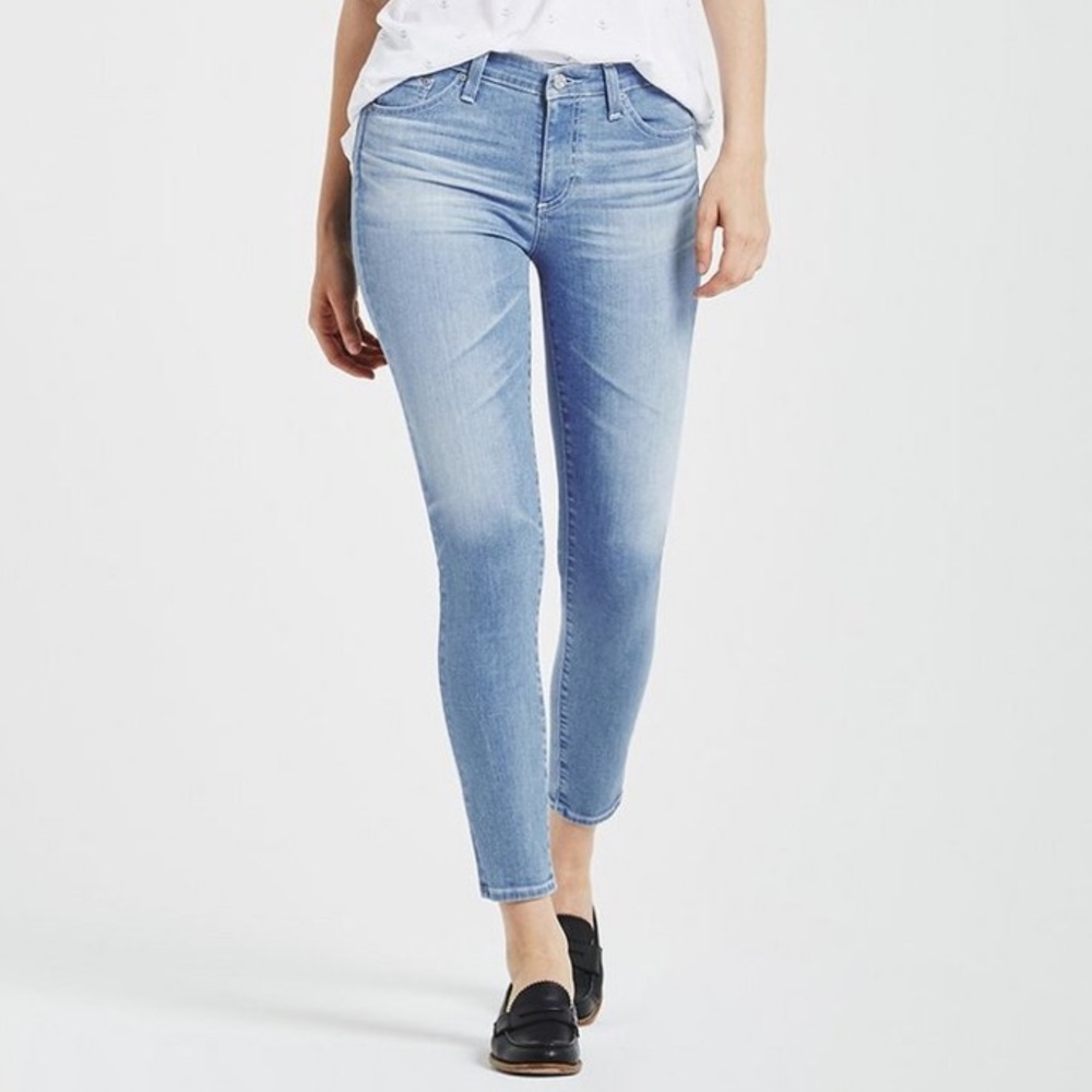 AG Adriano Goldschmied The Stilt Crop Cigarette Crop Light Denim Sz 29 EUC